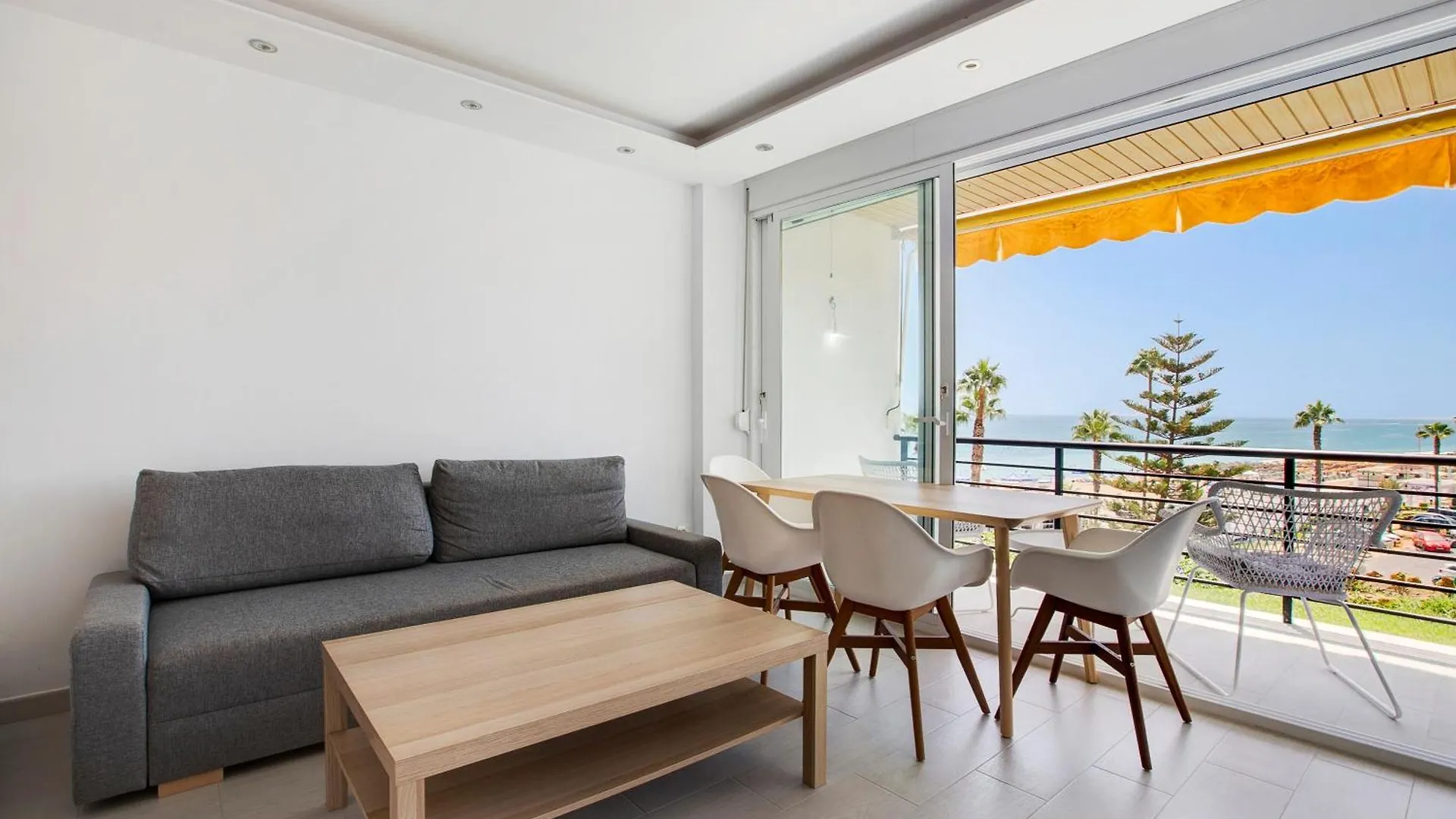 Santa Clara Apartment Torremolinos
